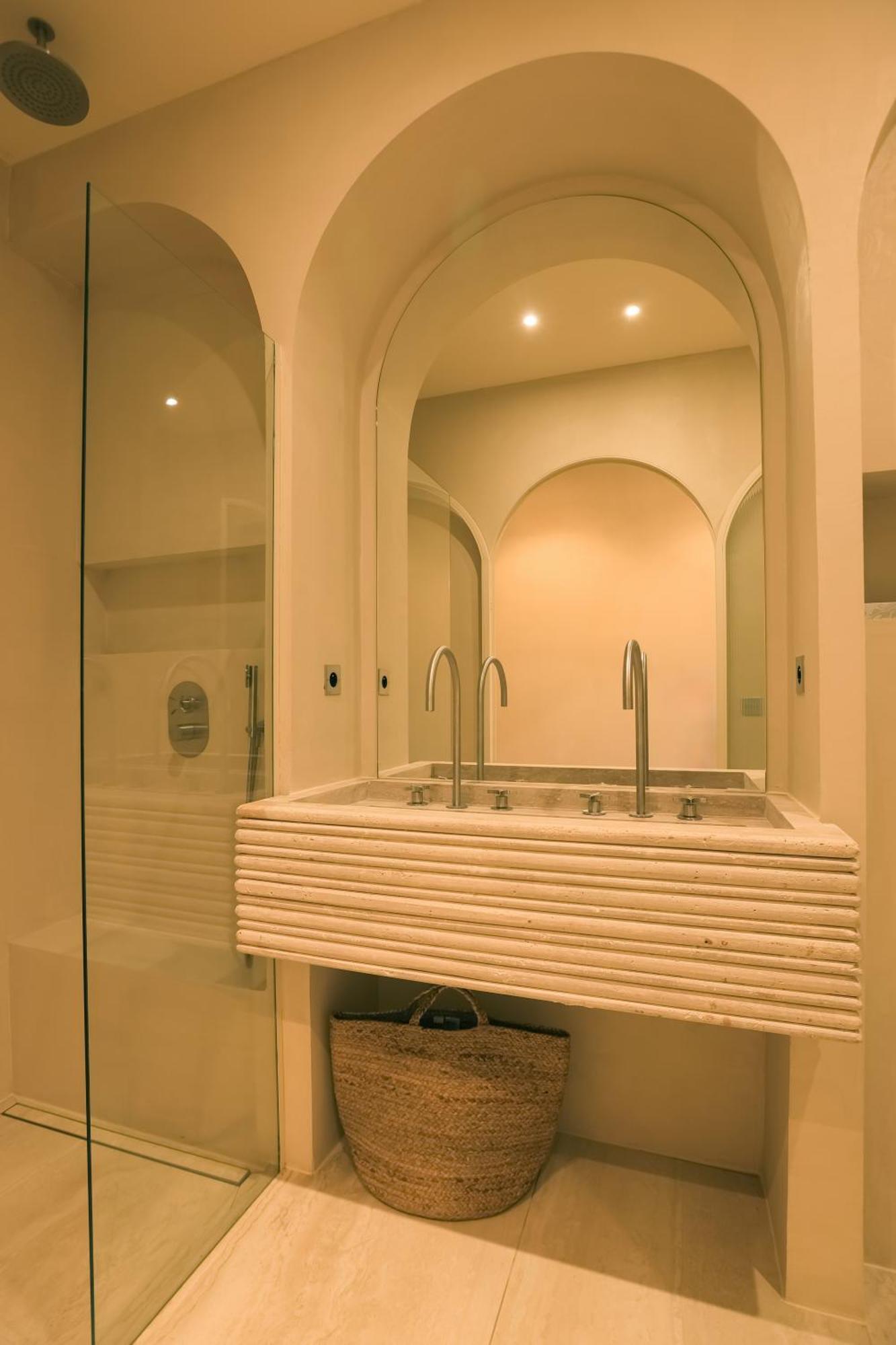 Maison Provence Hotel 4*